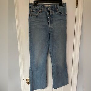 Levi’s premium jeans, ribcage crop flare, size 28
